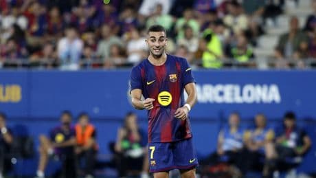 Ni Ferran se quiere mover ni el Barça le abre la puerta
