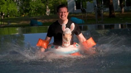 BILD badet an - Die Freibad-Saison ist eröffnet
