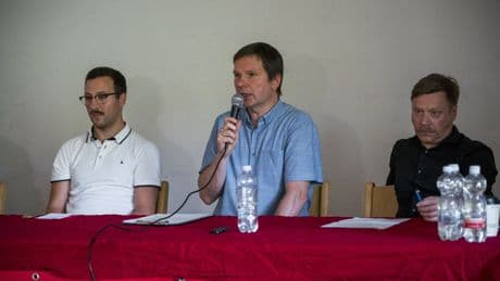 Budapest-Komplex | Vor Gericht gezerrt trotz Hungerstreiks