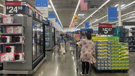 Walmart sees customers flocking to its stores to find deals amid high prices and tariff fears