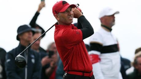 Sergio García rompe su driver en el British Open en un gesto de pura frustración, pero cierra con una vuelta sobresaliente