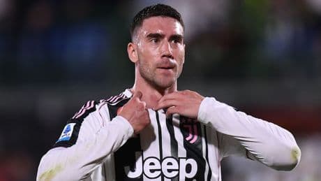<p>Vlahovic, 12 milioni di incompatibilit&agrave; Juve: perch&eacute; scaricarlo &egrave; complicato</p>