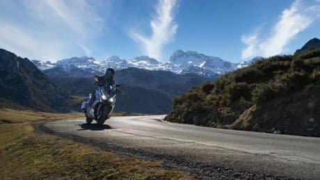 Kymco DTX 350 2025: crossover urbano con alma aventurera