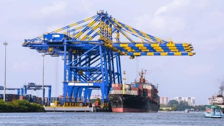 India, i dazi Usa raddoppiano da oggi al 50%: stangata sull’export