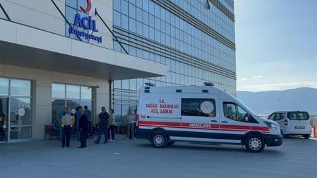 Karaman'da bir inşaatın dördüncü katından düşen işçi hayatını kaybetti