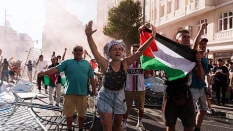 Israel reprocha a Sánchez que «animara» a los manifestantes y la «vergüenza» de la cancelación de La Vuelta