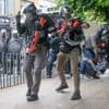 Politie schiet met rubberkogels tijdens protest voor Fabian in Molenbeek, minister Quintin reageert: “Ik wil weten hoe de situatie daar is aangepakt”