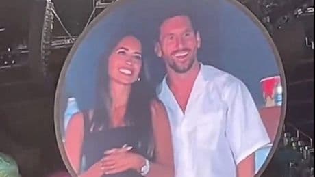 Wie der Weltstar reagierte - Jetzt auch Messi in der Coldplay-Cam