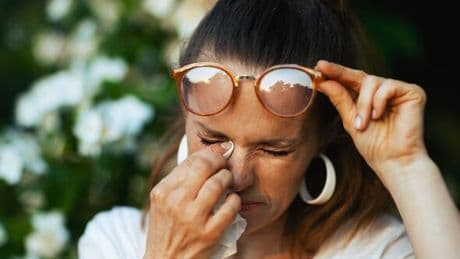 Urgent warning issued over hay fever remedy that causes sufferers to go blind