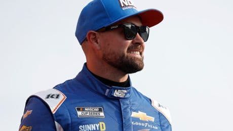 A Consistent Ricky Stenhouse Jr. Grows With Hyak Motorsports