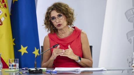 La letra pequeña de la quita: Hacienda controlará las emisiones y elimina trabas a elevar el gasto