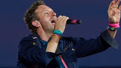 I regret seeing that Coldplay 'kiss cam' video