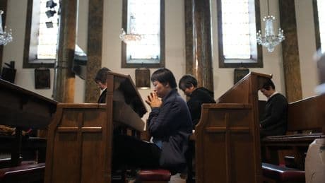 Welchen China-Kurs schlägt er ein?: Papst Leo XIV. betet bei seinem ersten Mittagsgebet für chinesische Katholiken