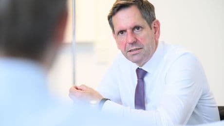 Sondervermögen: Regierungschef Lies: Milliarden schnell investieren