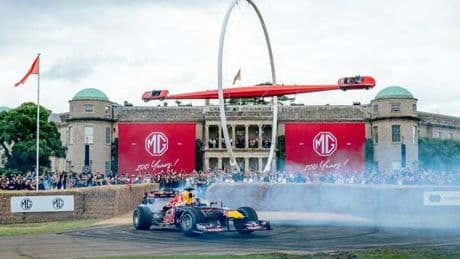 Goodwood, il Festival of Speed è partito: uno show dalle supercar alle F1