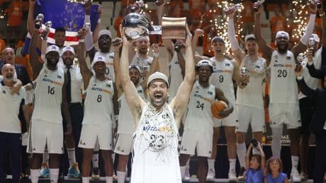 Un Llull de récord: su 25º título le convierte en el número uno del basket español