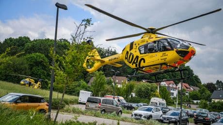Unglück in Baden-Württemberg - Bahn-Arbeiter durch 15.000-Volt-Schlag verletzt