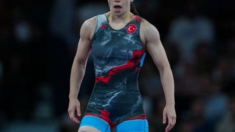 Milli güreşçilerden Macaristan'da iki madalya!