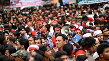 Students rally in Dhaka, pledge to build a 'new Bangladesh' amid political uncertainty