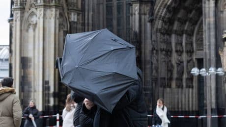 Wetter Köln: DWD warnt vor Starkregen und Gewitter am Montag und Dienstag