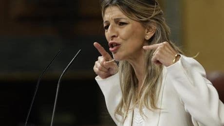 Díaz defiende la «honradez» del presidente pero insiste en exigirle «resetear la legislatura»