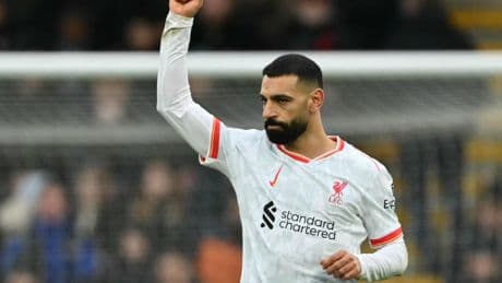 Foot : Mohamed Salah prolonge contre toute attente à Liverpool