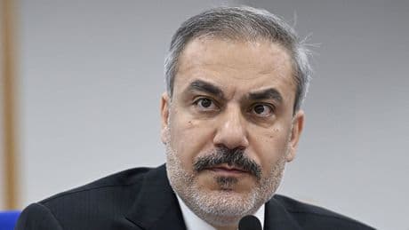 Dışişleri Bakanı Hakan Fidan, Pakistanlı mevkidaşı Dar'la görüştü