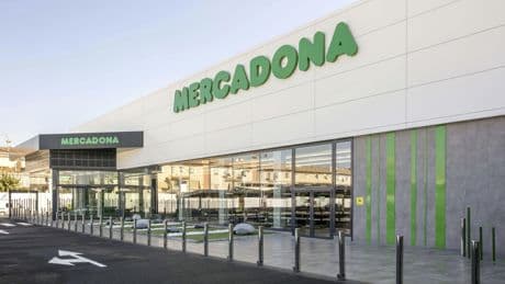Mercadona se alza como el gigante de los supermercados más rentable