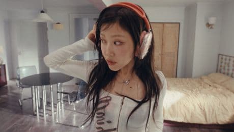 HEYOON, la star del K-pop che trasforma i sogni in musica ipnotica