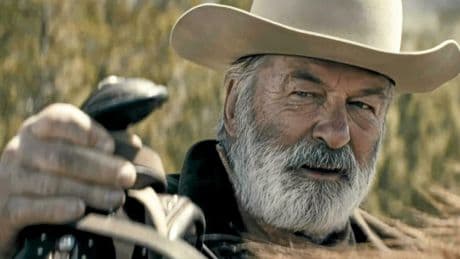 Trois ans après le tir mortel d’Alec Baldwin, le réalisateur brise le silence