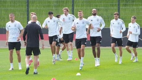 Titel-Test mit Not-Truppe: Ist die Nationalmannschaft WM-reif?
