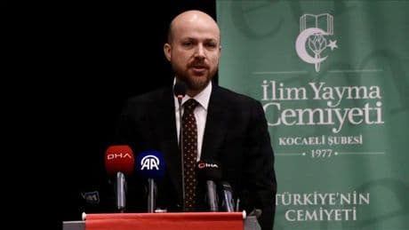 TÜGVA'nın stadyumdaki 'tekbirli, dualı' etkinliğinin ardından... Bilal Erdoğan'dan 'Filistin' yürüyüşüne destek: Siyasete mi hazırlanıyor?