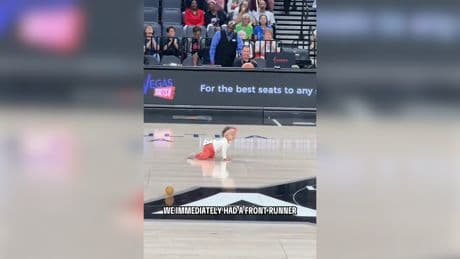 Kommentar-Spalte ist empört - Dieses Baby schockt das ganze Stadion