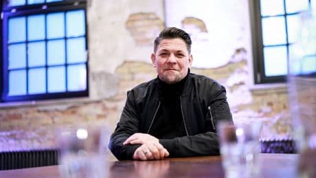 Kitchen Impossible: Mälzer und Jamie Oliver kochen - "emotionalste Staffel"