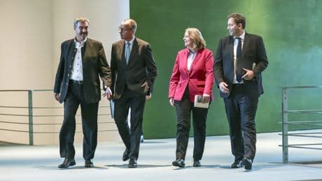 „Herbst der Reformen“: Duzen und Bier sollen helfen