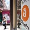 Bitcoin stijgt naar meer dan 100.000 euro, Trump linkt groei aan eigen beleid: ‘door het dak!’