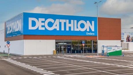 Colas kilométricas para comprar lo último de Decathlon para el coche: "Es un producto excelente y de fácil montaje"