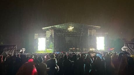 La tormenta trunca el concierto de Amaia en el BBK Live