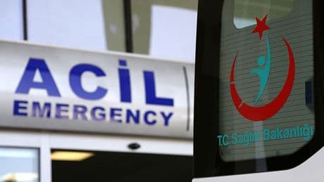 Muğla'da temizlemek için girdikleri atık su hattında zehirlenen 2 kişi hastaneye kaldırıldı