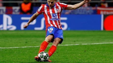 Foot : après l'annulation du penalty de Julian Alvarez lors du match Atlético-Real Madrid, la règle du double contact va changer