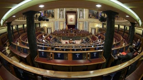 Nuevo curso político en un mandato agotado