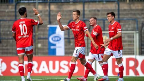 Das sagt FCK-Coach Lieberknecht - Rassismus-Eklat bei Lautern-Sieg