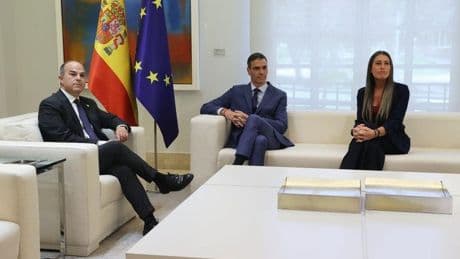 El respaldo de Junts y ERC a Sánchez en pleno 'caso Cerdán' pende de la amnistía y el concierto