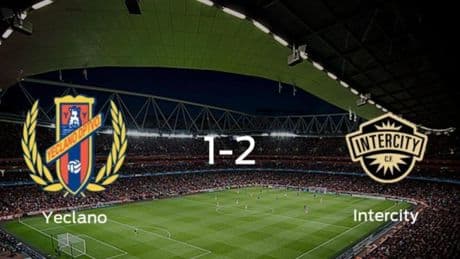 1-2: El CF Intercity se impone en el estadio del Yeclano Deportivo