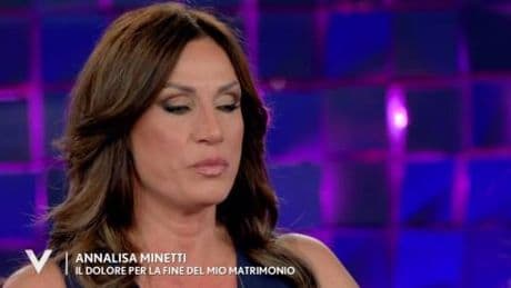 "Adesso ho bisogno di piangere". Le lacrime di Annalisa Minetti: ecco perché