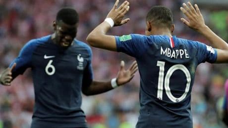 Pogba y Tchouaméni salen en defensa de Mbappé