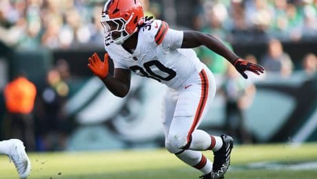 Browns linebacker Devin Bush accused of assaulting girlfriend in his Pittsburgh home