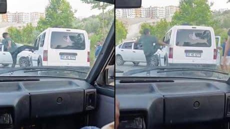 Kaza yaptıkları araca saldırdılar! Korku dolu anlar kamerada...