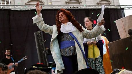 Toni Albà, el bufón del odio y fichaje estrella de Sílvia Orriols para el 11-S, se queja de que le llamen &quot;fascista&quot;