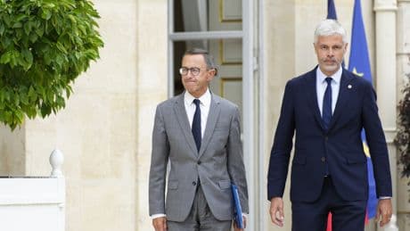 Dos candidatos apuran los últimos cartuchos del partido de la derecha moderada francesa